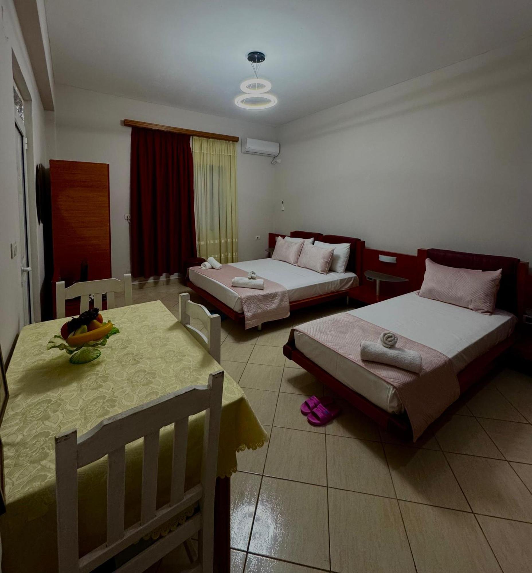 Draci Apartments Саранда Екстер'єр фото